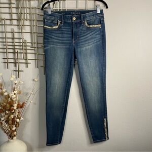 [WHBM] The Skinny Mid-Rise Jeans w/ Snakeskin Trim Accents